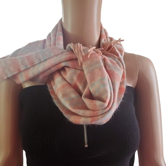 100% Cashmere Scarf Pink Blue Made in Germany Fringe Zig Zag SOFT Hand Woven - Picture 3 of 6